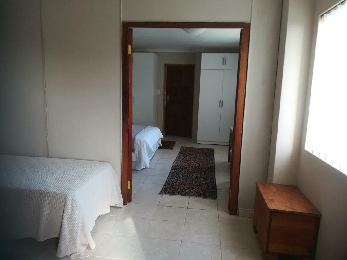 Daphne'S Place Appartamento Hermanus Esterno foto